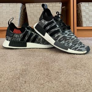Men’s Adidas NMD r1 // Size 11.5